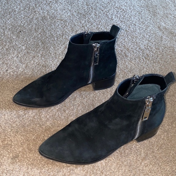 DOLCE VITA Booties - Picture 10 of 10